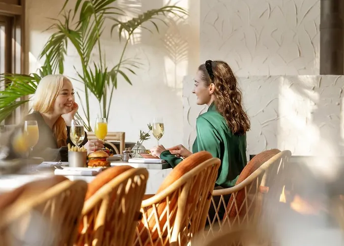 Отель The Бристоль