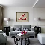 Hotel The 4*
