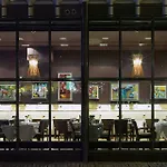 Hotel The 4*