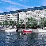 Hotel The 4*
