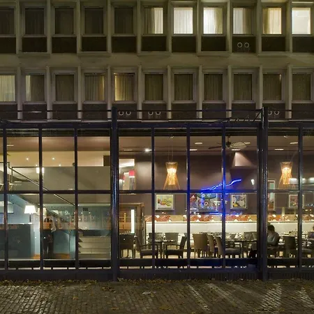 The Hotel Bristol