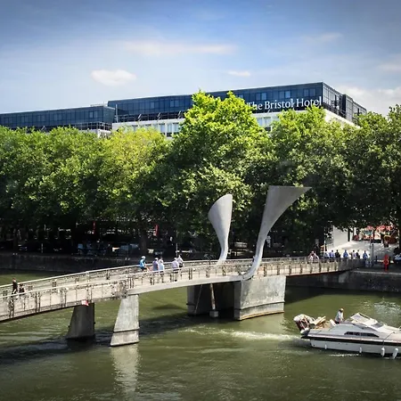 The 4* Бристоль